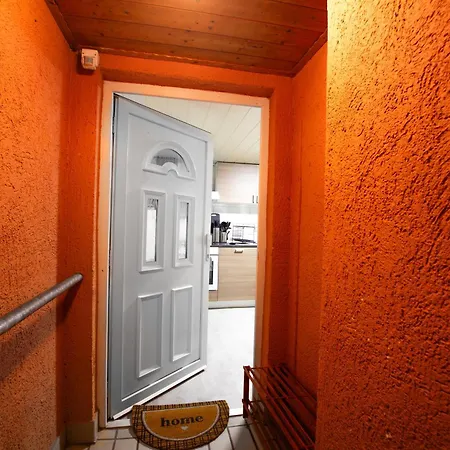 公寓 Stilvolles 1,5-zimmer-apartment In Mit Eigenem Parkplatz